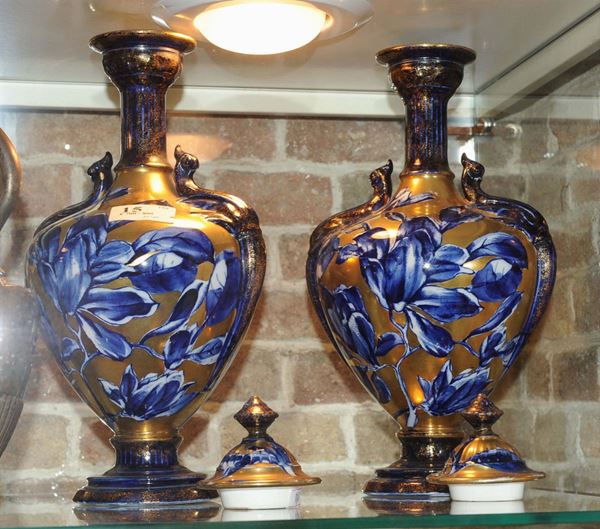 Coppia di vasi in porcellana, Worcester Inghilterra, inizi XX secolo