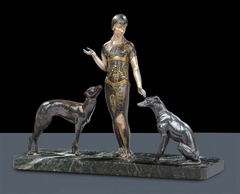 Gruppo scultoreo raffigurante gentildonna con coppia di levrieri  - Auction OnLine Auction 12-2011 - Cambi Casa d'Aste
