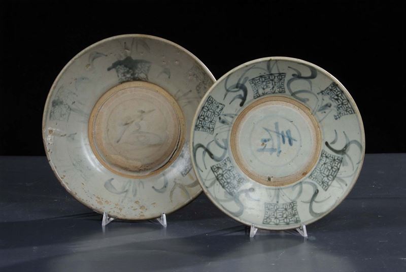 Due piatti in porcellana, Cina XVIII secolo  - Auction Oriental Art - Cambi Casa d'Aste