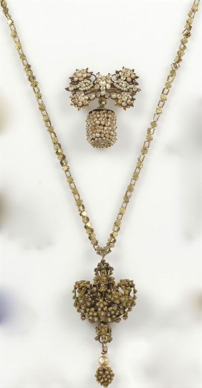 Parure Sarda Composta da Pendente e Spilla