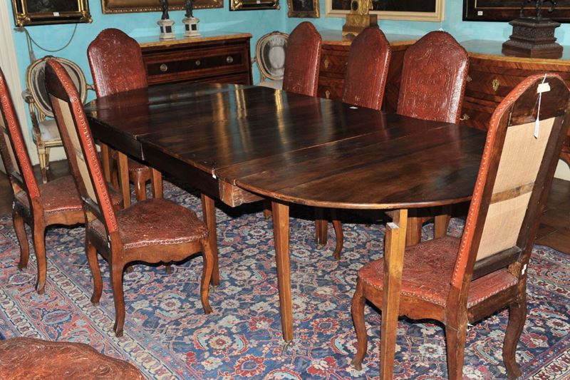 Tavolo semicircolare in noce con piano a ribalta  - Auction Furniture | Cambi Time - Cambi Casa d'Aste