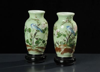 Coppia di Vasi in Porcellana, Cina XX Secolo