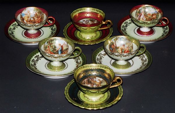 Insieme di sei piattini e sei tazzine in porcellana,  XIX secolo