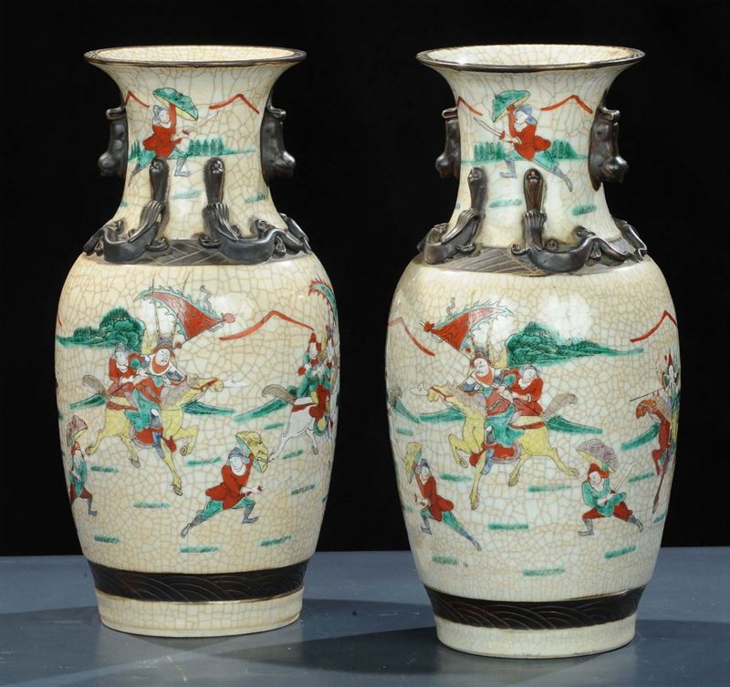 Coppia di vasi in porcellana, Giappone epoca liberty  - Asta Arte Orientale - Cambi Casa d'Aste