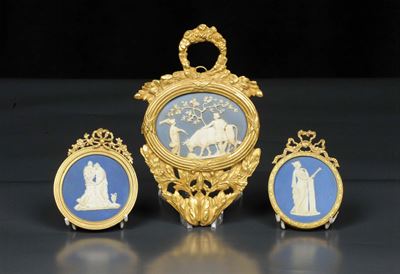 Trittico Placche in Porcellana con Figure