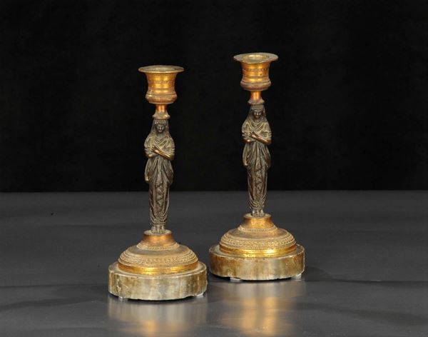 Coppia di candelieri in bronzo, XIX secolo