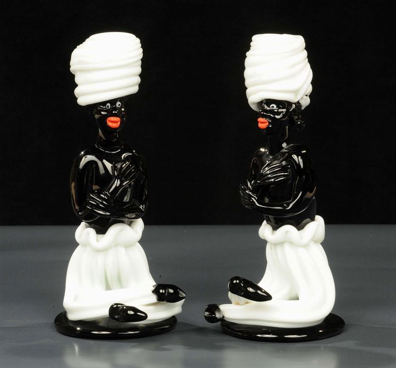 Due candelieri a foggia di moretti con turbanti, Murano XX secolo  - Asta Antiquariato e Dipinti Antichi - Cambi Casa d'Aste