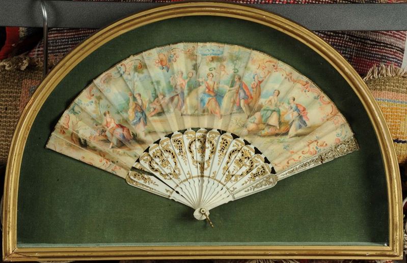 Ventaglio in stoffa ed avorio, XVIII secolo  - Asta Antiquariato e Dipinti Antichi - Cambi Casa d'Aste