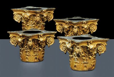 Quattro Capitelli in Bronzo Dorato e Sbalzato, XVIII Secolo