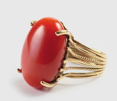 Anello con Corallo Giapponese