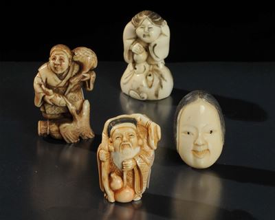 Quattro Netsuke in Avorio, Giappone XIX Secolo