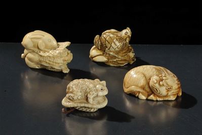 Quattro Netsuke in Avorio, Giappone, XIX Secolo