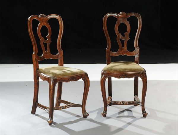 Coppia di sedie in noce, Veneto XVIII secolo