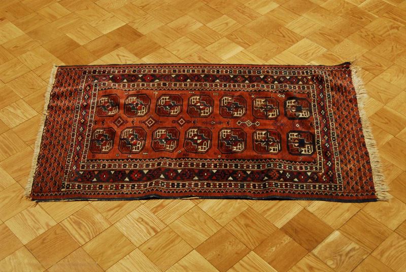 Tappeto Bukhara, inizio XX secolo  - Asta Antiquariato e Dipinti Antichi - Cambi Casa d'Aste