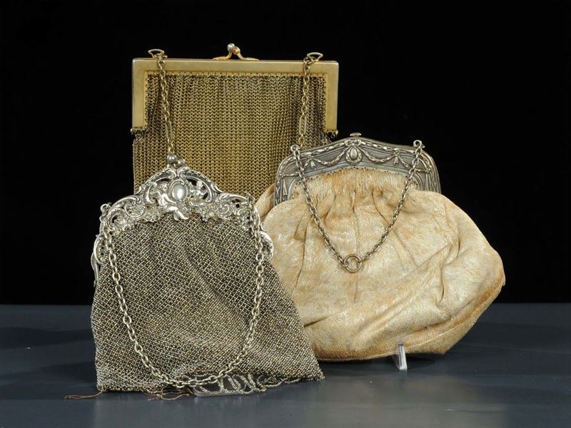 Lotto di tre borsette da teatro di cui due in argento  - Asta Antiquariato e Dipinti Antichi - Cambi Casa d'Aste