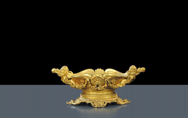 Centrotavola e alzata in bronzo dorato, XX secolo  - Asta Antiquariato e Dipinti Antichi - Cambi Casa d'Aste