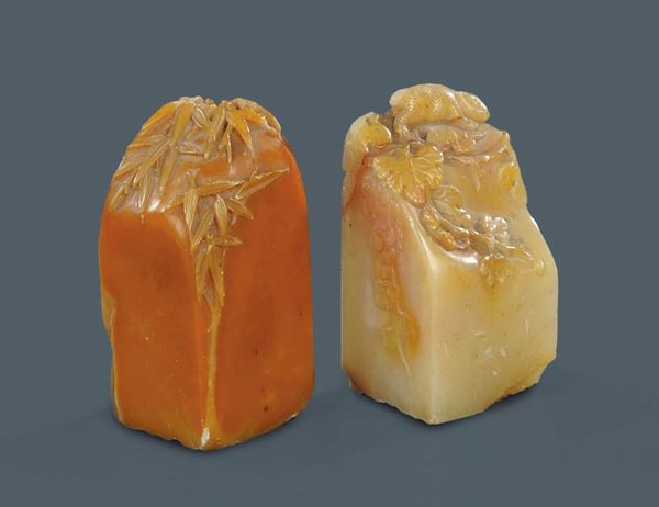 Due timbri in giada marrone, Cina XVIII-XIX secolo
