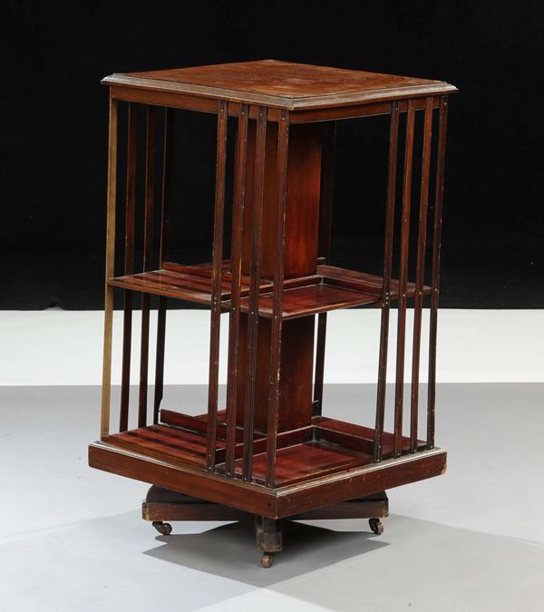 Libreria girevole in noce, Inghilterra inizio XX secolo