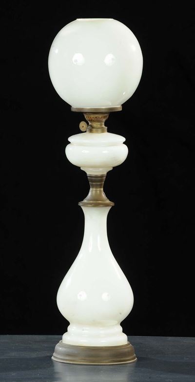 Lume in Opaline Bianco, XX Secolo