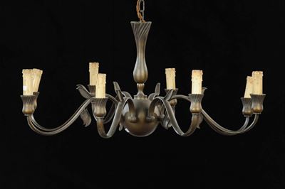 Lampadario in Metallo a Otto Luci