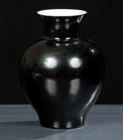 Vaso in Vetro Nero Barovier e Toso