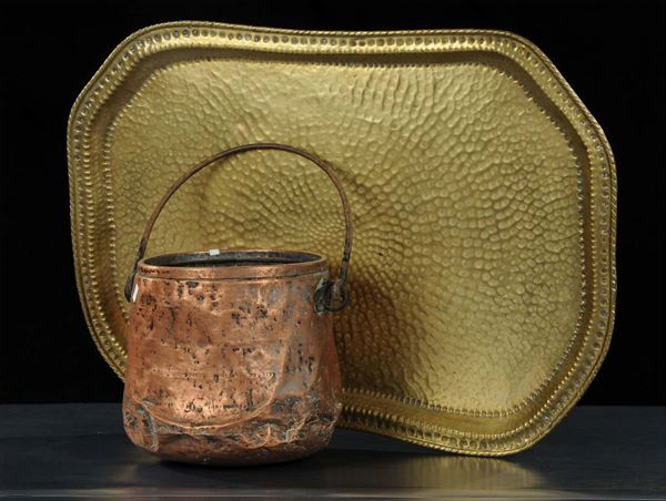 Grande vassoio in ottone, XX secolo