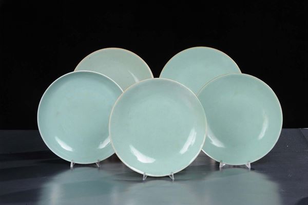 Cinque piatti in ceramica verde, Cina epoca Jin Qing