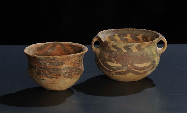 Due vasi in terracotta, Cina epoca neolitica (10000-3000 a.C.)