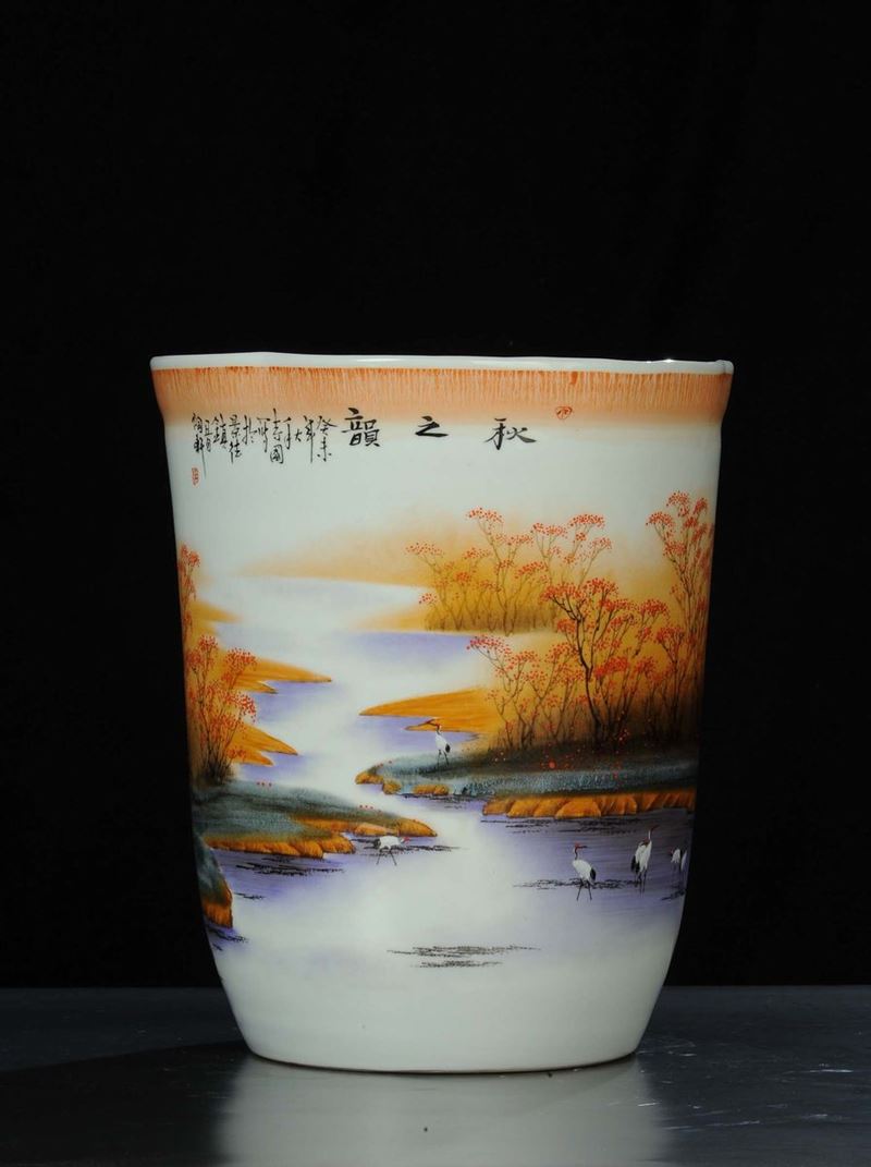Vaso in porcellana, firmato Wong Si Guo  - Asta Arte Orientale - Cambi Casa d'Aste