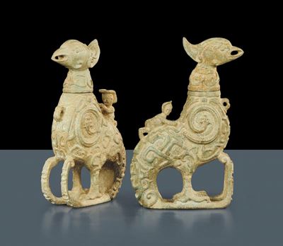 Coppia di Uccelli in Giada con Due Putti, Cina