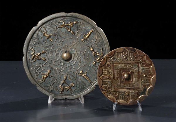 Due specchi riferibili epoca Han Occidentali (206 a.C- 25 d.C.)