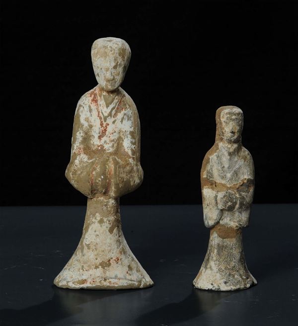 Lotto di due personaggi tombali in terracotta, riferibili dinastia Han (206 a.C-220 d.C)