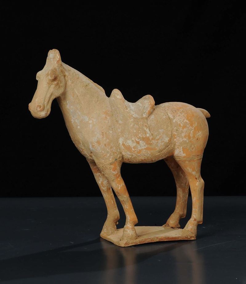Cavallo in terracotta, epoca Tang (618-907)  - Auction Oriental Art - Cambi Casa d'Aste