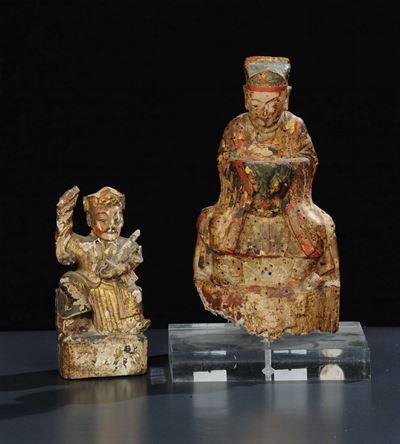 Due Statuette in Legno con Dorature e Decoro Policromo, 1630 e 1690 Circa
