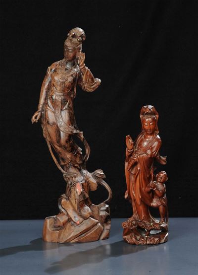 Due Statue Lignee Raffiguranti Figura Muliebre e Buddha della Misericordia, 1890 Circa e XX Secol...