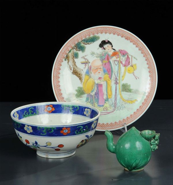 Lotto di oggetti in porcellana, Cina XIX-XX secolo
