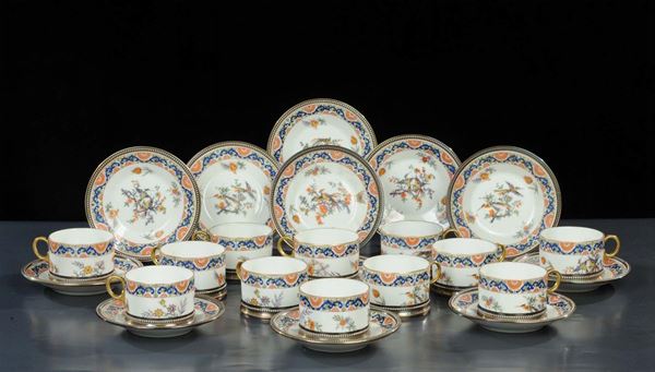 Dodici tazze da t con piattini in ceramica policroma, Limoges France XX secolo