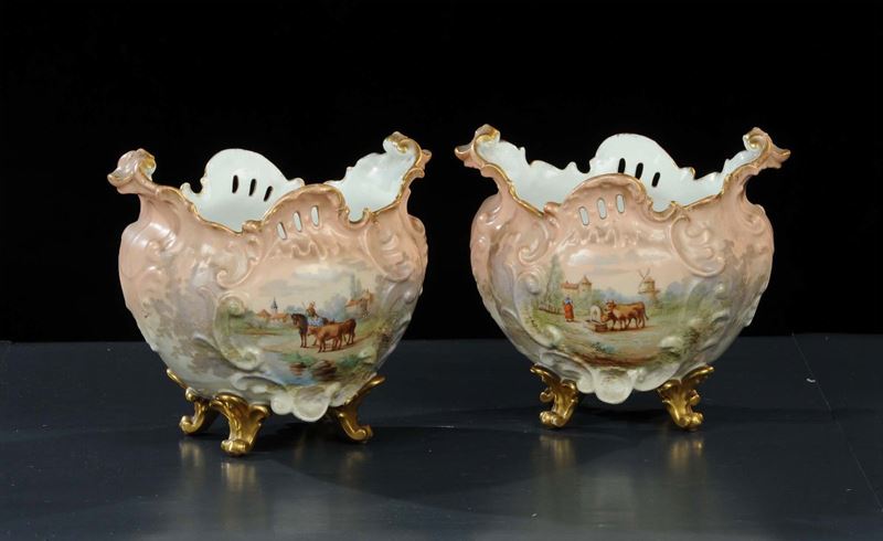 Coppia di vasi in ceramica policroma  - Asta Antiquariato e Dipinti Antichi - Cambi Casa d'Aste