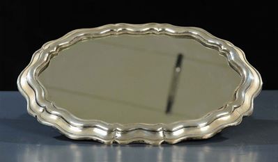Centrotavola in Argento a Specchio di Forma Mistilinea, XX Secolo