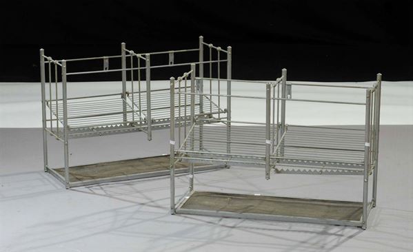 Coppia di porta pensili in acciaio, XX secolo