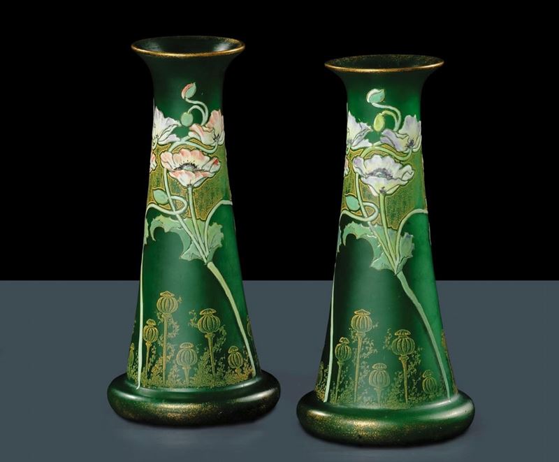 Manifattura FranceseCoppia di vasi Liberty in vetro verde  - Asta Arti Decorative del XX secolo e Design - Cambi Casa d'Aste