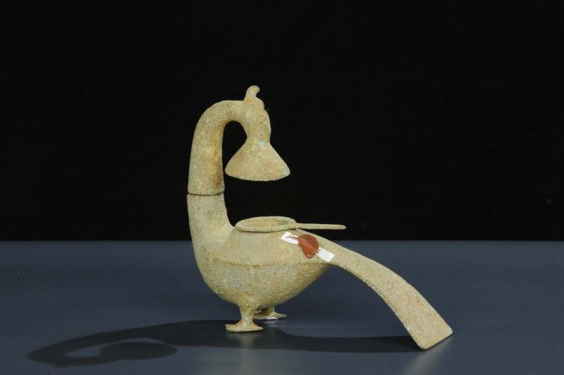 Uccello-lampada in bronzo riferibile epoca Han (206 a.C.-220 d.C.)  - Asta Arte Orientale - Cambi Casa d'Aste