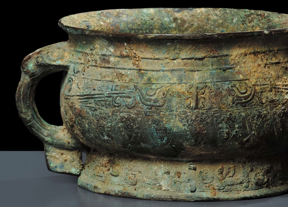 Gui in Bronzo Riferibile Epoca Shang (1765-1122 a.C.)