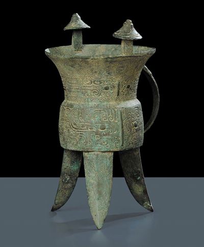 Chia Tripode per Riscaldare il Vino, Riferibile Epoca Shang (1765-1122 a.C.)