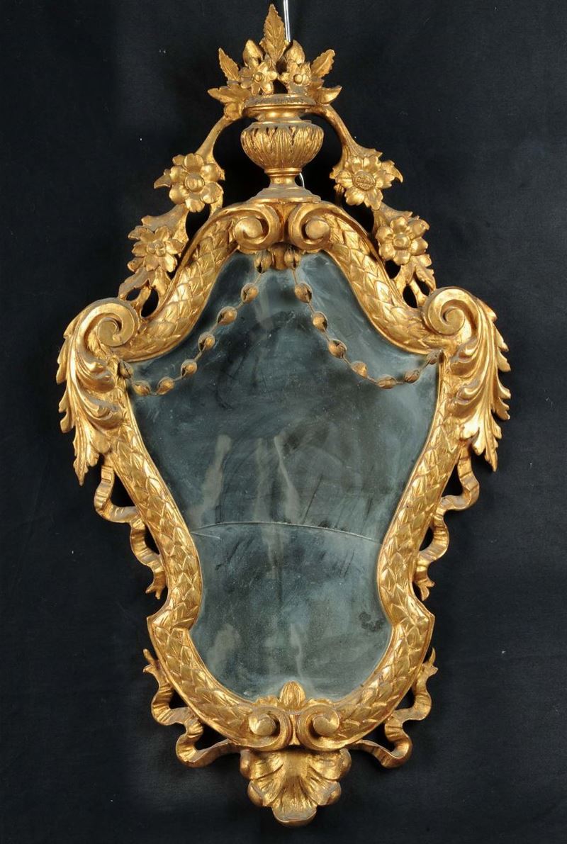 Specchierina in stile Luigi XV in legno intagliato e dorato, inizio XX secolo  - Asta Antiquariato e Dipinti Antichi - Cambi Casa d'Aste