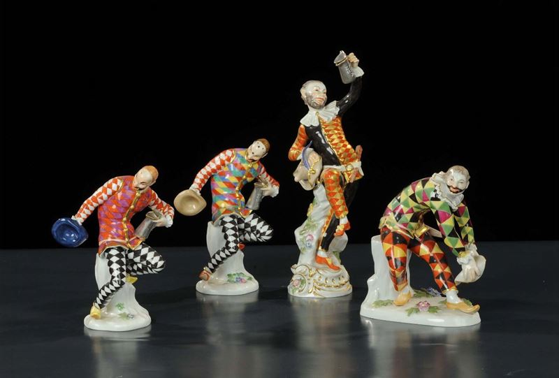 Quattro statuine in porcellana raffiguranti maschere, Meissen XX secolo  - Asta Antiquariato e Dipinti Antichi - Cambi Casa d'Aste