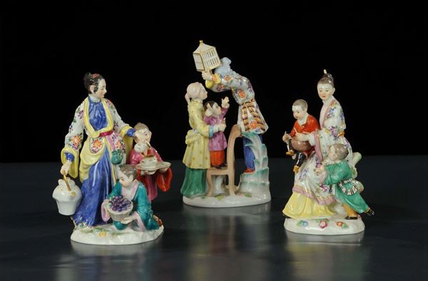 Tre gruppi in porcellana raffiguranti scene orientali, Meissen XX secolo