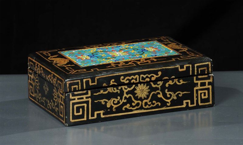Scatola in legno ebanizzato, Cina, inizi XX secolo  - Auction Oriental Art - Cambi Casa d'Aste