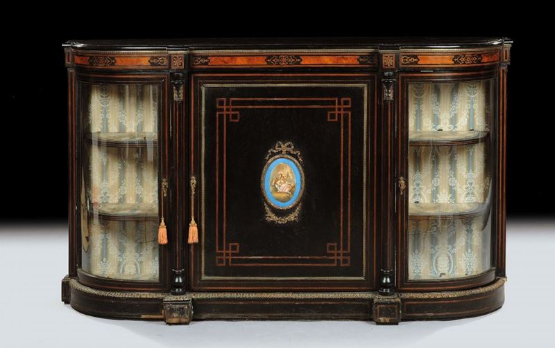 Credenza Impero a tre ante, XIX secolo  - Auction Old Paintings and Furnitures - Cambi Casa d'Aste