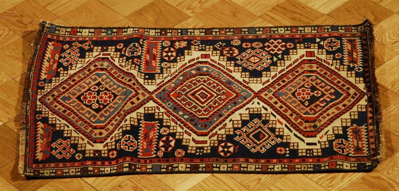 Tappeto caucasico, fine XIX inizio XX secolo  - Asta Antiquariato e Dipinti Antichi - Cambi Casa d'Aste